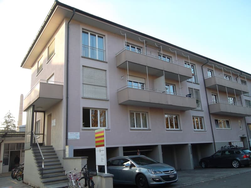 Appartamento di 2,5 locali situato in centro a Winterthur (1)