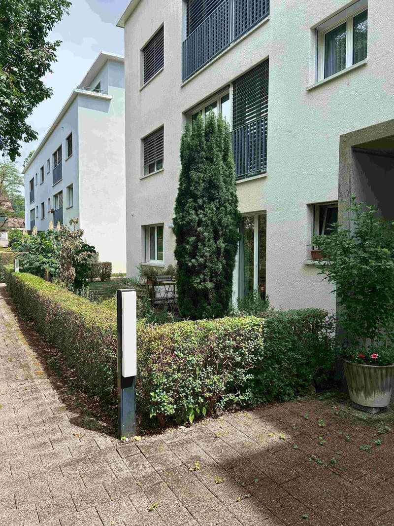 Moderne Eigentumswohnung an ruhiger Wohnlage mit zwei Sitzplätzen (2)