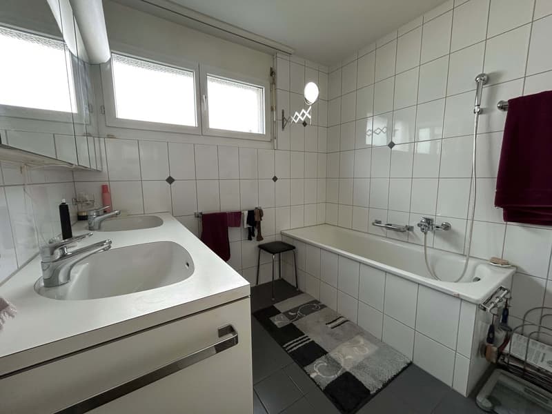 Moderne Eigentumswohnung an ruhiger Wohnlage mit zwei Sitzplätzen (4)
