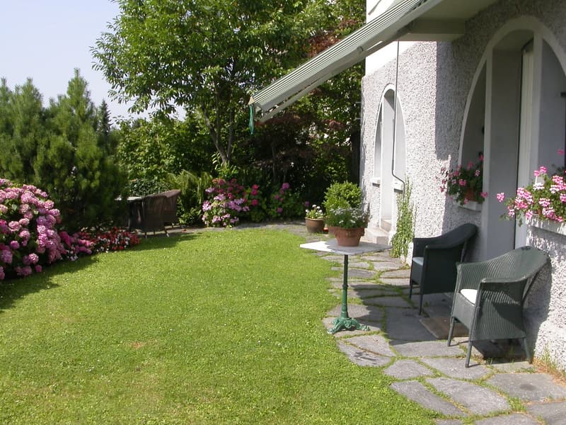 Appartement de jardin sur une rue privée avec une vue magnifique (7)