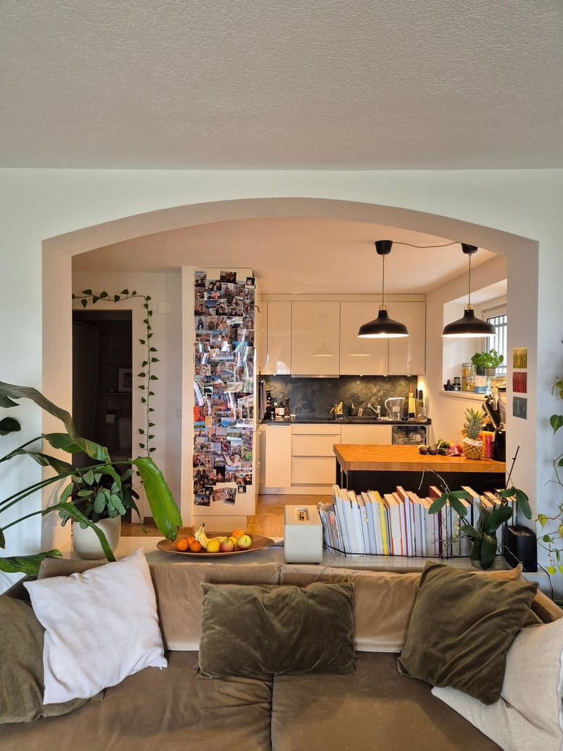Appartement de jardin sur une rue privée avec une vue magnifique (2)