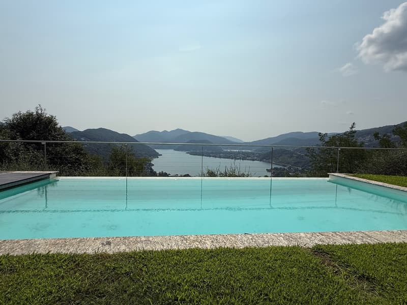 Exklusive Villa mit atemberaubender Aussicht auf den Luganersee (3)
