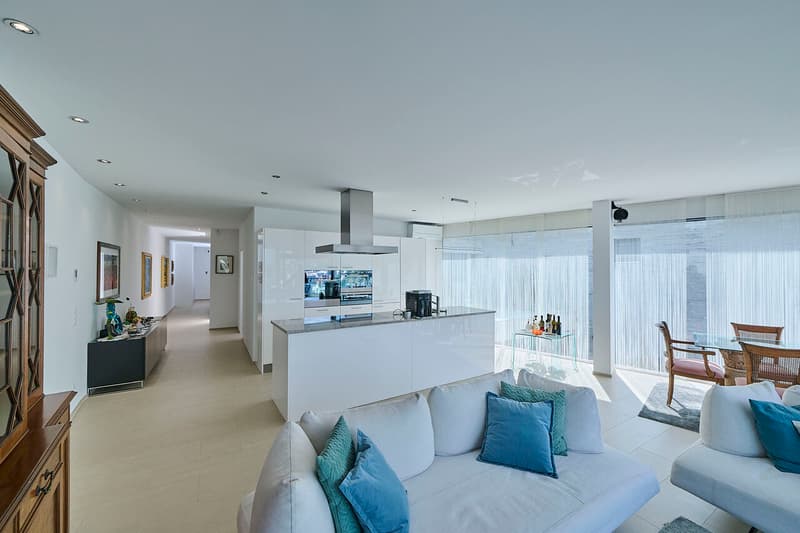 Schönes 4,5-Zimmer-Wohnung mit Seeblick in einer prestigeträchtigen Residenz (5)
