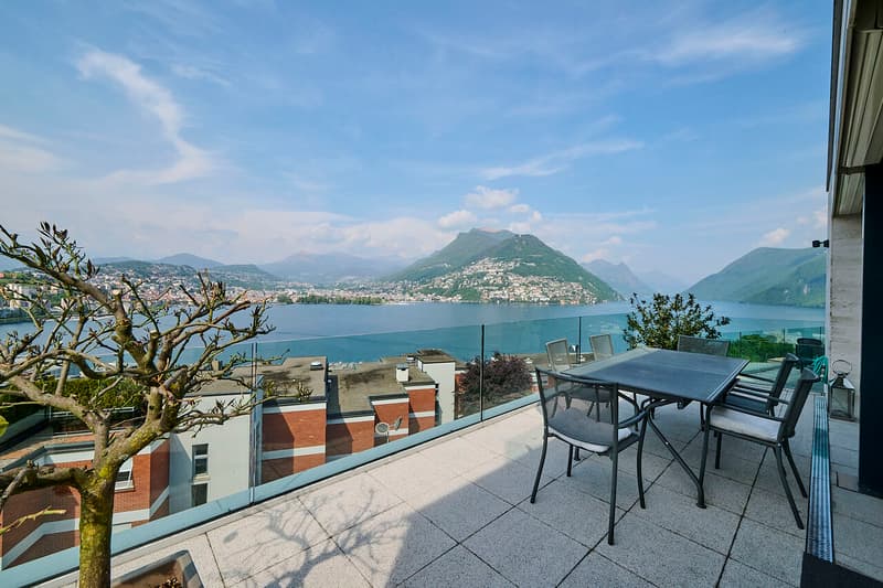 Schönes 4,5-Zimmer-Wohnung mit Seeblick in einer prestigeträchtigen Residenz (2)