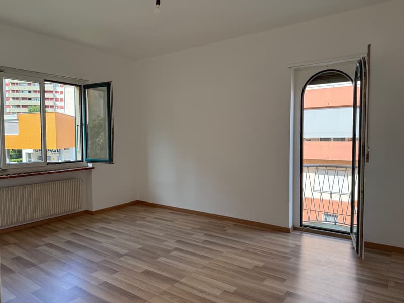 COMODO APPARTAMENTO 4 LOC. IN ZONA TRANQUILLA (12)