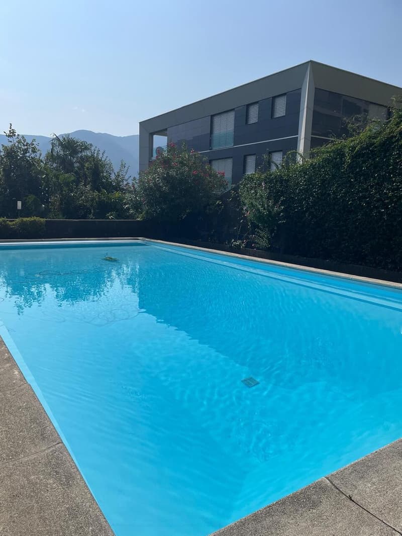 SPAZIOSO 1.5 LOCALI CON CUCINA ABITABILE E USO PISCINA (11)