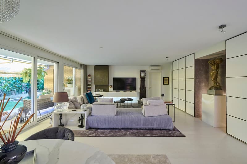 RESIDENZA NAUTILUS: Prestigioso 5,5 locali con giardino (1)