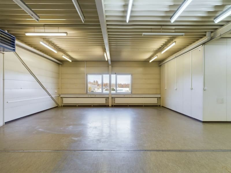 Modern and versatile office spaces in Hendschiken! (4)