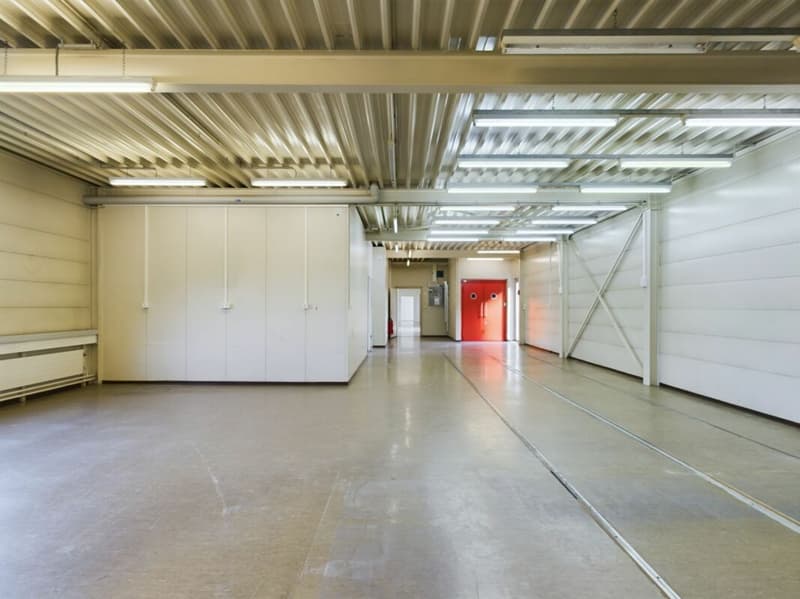 Modern and versatile office spaces in Hendschiken! (5)