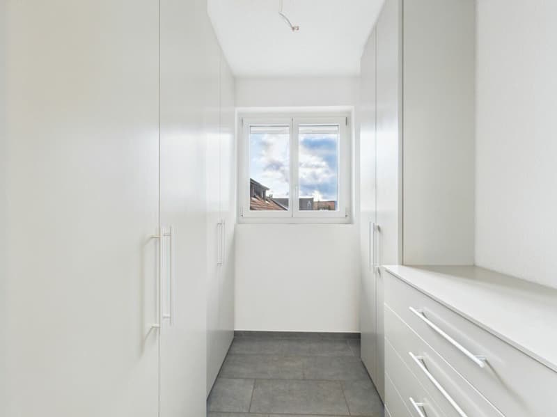 Renovated: Spacious, bright apartment in the heart of the village (6)