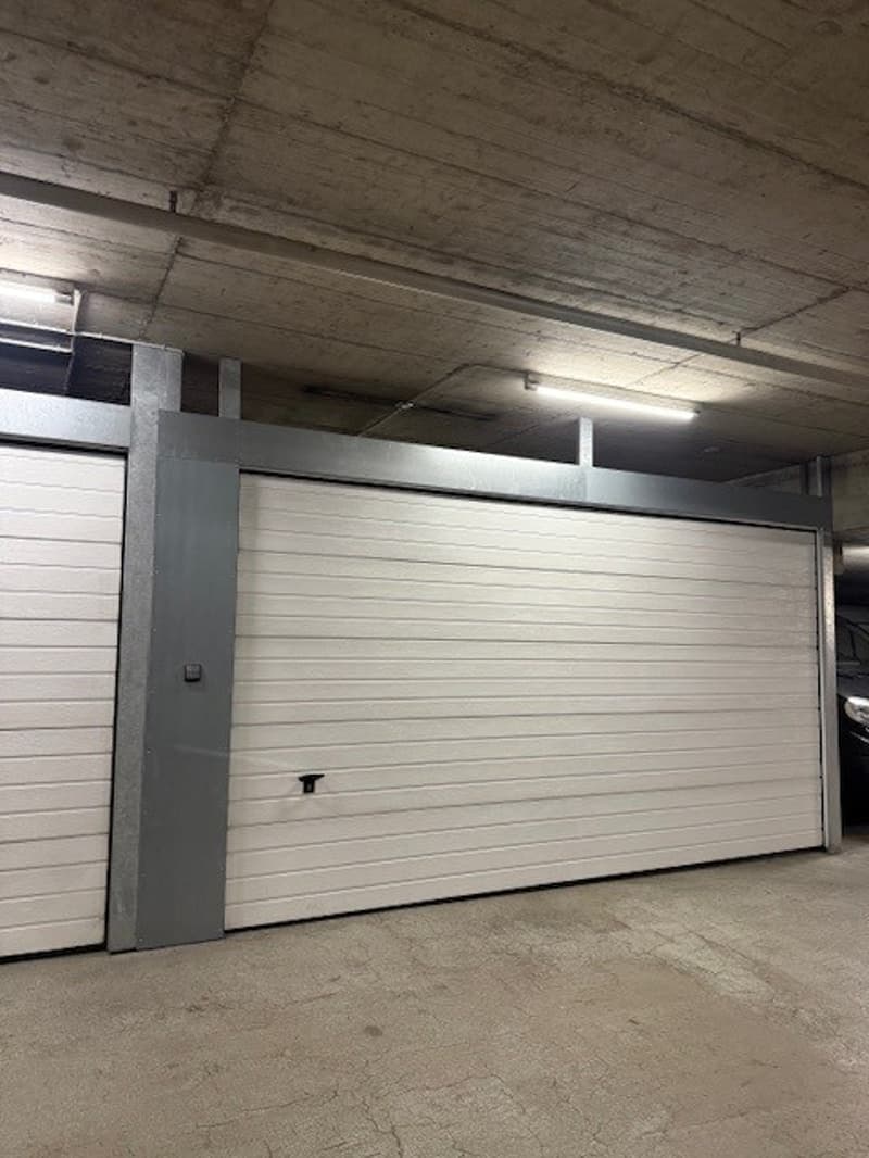 Doppelgaragenbox in Tiefgarage in Bassersdorf zu vermieten (1)