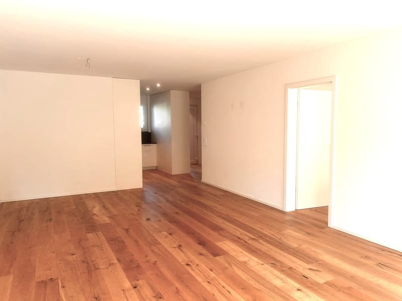 Modern 2.5-room ground-floor apartment in Schupfart – available immediately! (3)