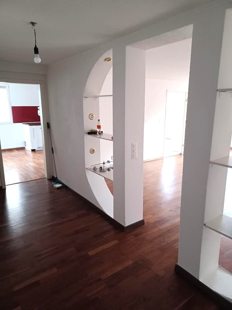 Corner multi-family house with 2 apartments plus 1 studio in central location (9)