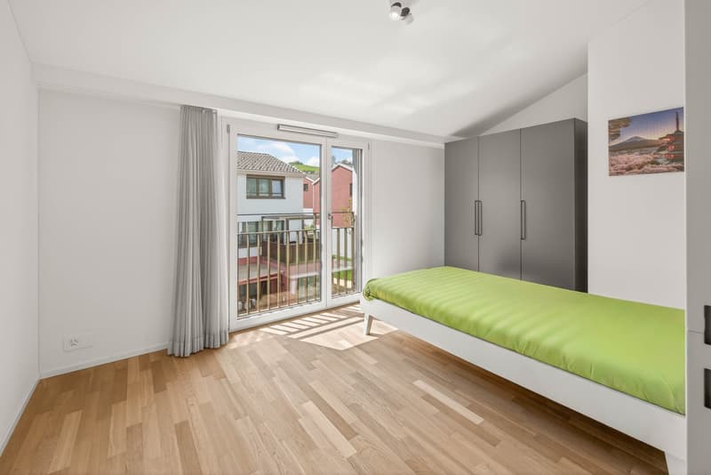 Newly valued 4.5-room attic apartment with plenty of storage space (9)
