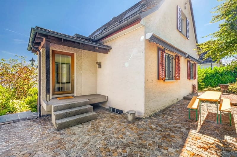 Urbanes Einfamilienhaus im Grünen (2)