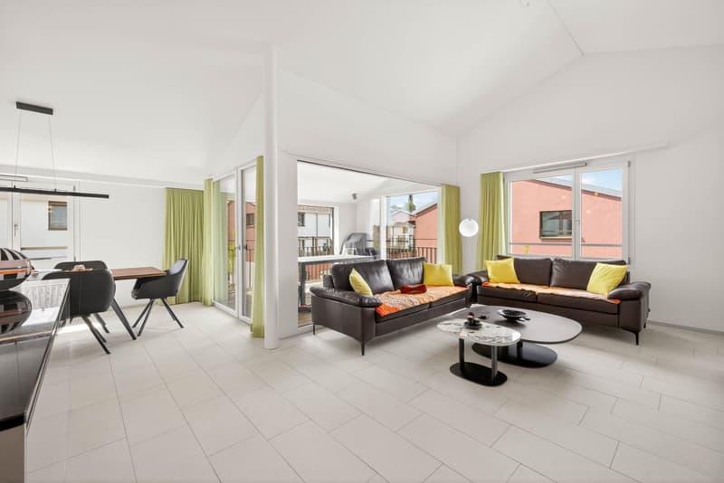 Neuwertige 4,5-Zimmer-Dachwohnung mit viel Stauraum (6)