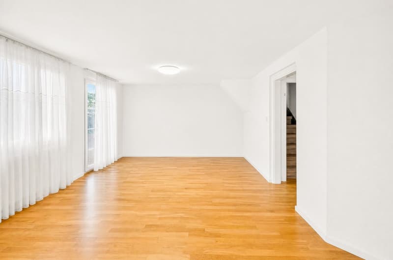 Vollvermietetes Mehrfamilienhaus mit spannendem Entwicklungspotenzial (6)