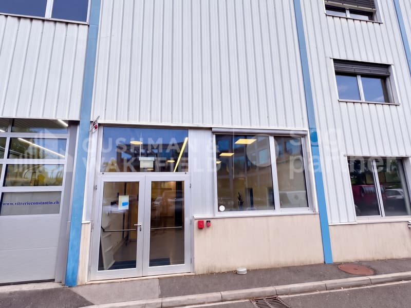 Veyrot 25 - Locaux artisanaux et industriels au c?ur de la ZIMEYSA (13)