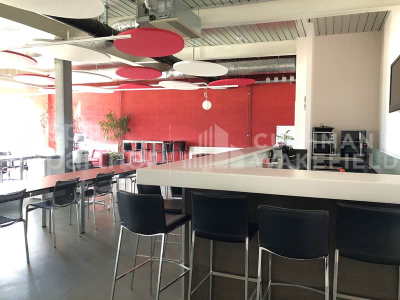 Grenet 21 - Magazzini logistici, laboratori artigianali e uffici moderni con terrazza (10)