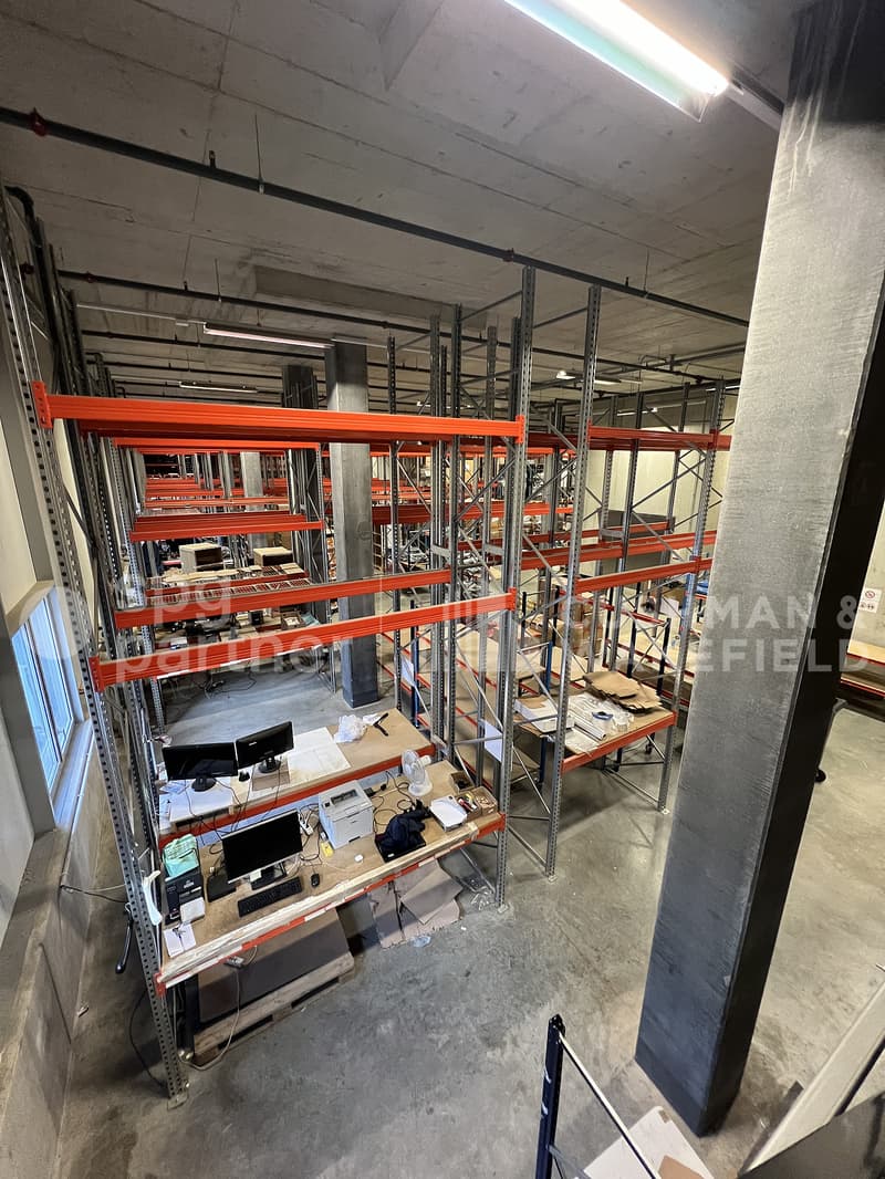 Grenet 21 - Magazzini logistici, laboratori artigianali e uffici moderni con terrazza (12)