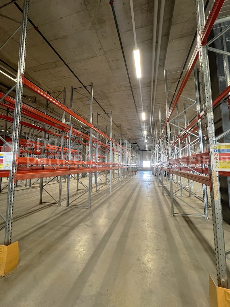 Grenet 21 - Magazzini logistici, laboratori artigianali e uffici moderni con terrazza (9)