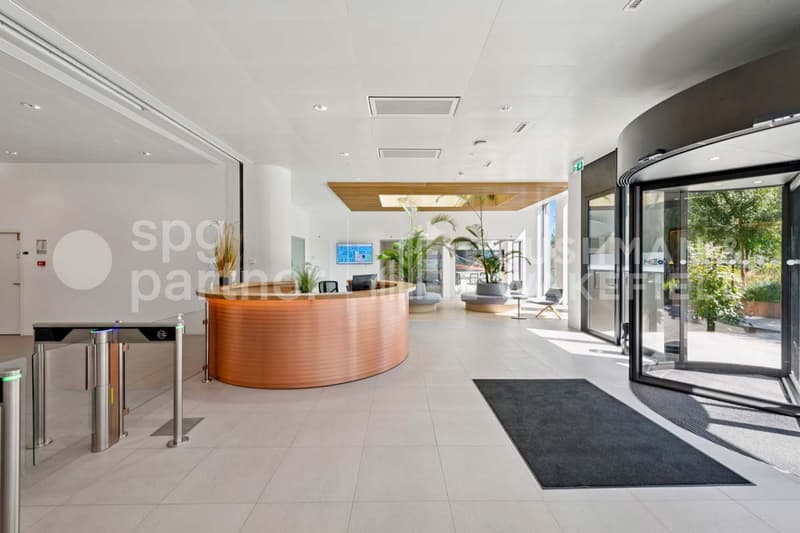 Nant-d'Avril 152 - High-Tech Workshops and Modern Offices in Meyrin (13)
