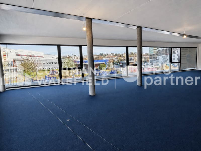 Bureaux, terrasses et rooftop en face du quartier Côté Gare - Mochettaz 7 (6)
