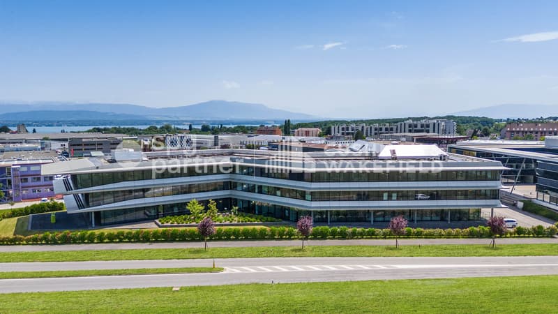 CRASSIER 3 premium offices of 245 m² in the heart of Terre Bonne Park (10)
