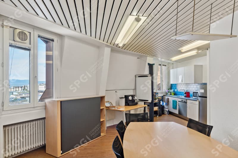 GRAND OAK Turnkey offices in the historic center of Lausanne (12)