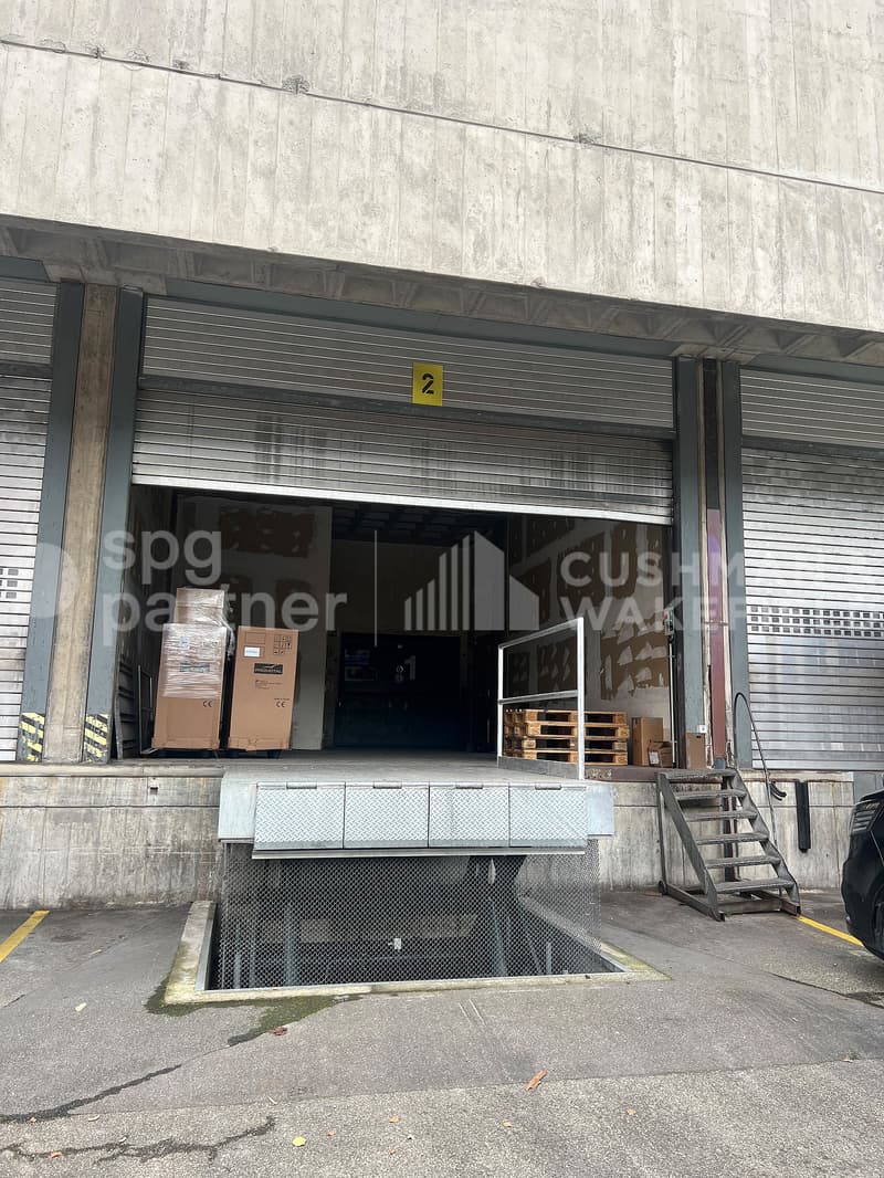 Giovani 23 - Magazzino logistico al pianterreno di 2'500 m², La Praille (9)