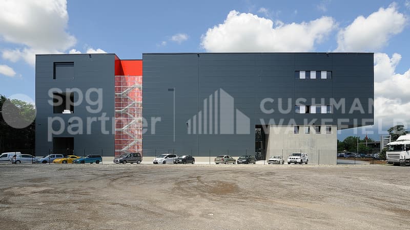 Surface logistique de 5300 m² Meyrin (ZIMEYSA) - EK9 (2)