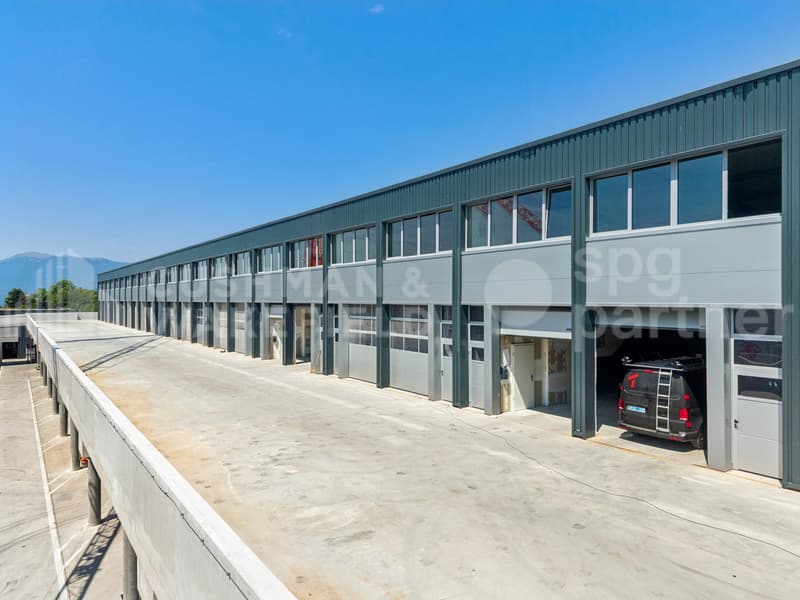 Oberirdische Handwerksflächen in Duplex mit Fahrzeugzugang - SATIGNY (Bois-de-Bay) (8)