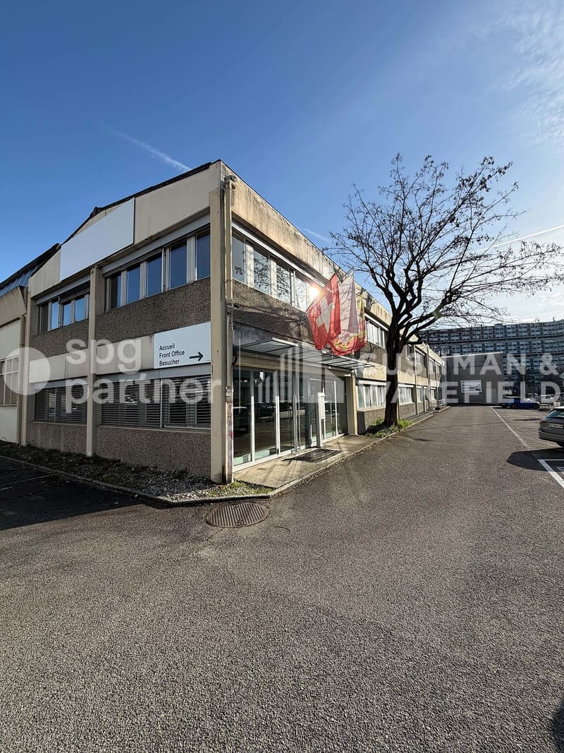 312 m² en rez-de-chaussée | Atelier / showroom / activité B2B (4)