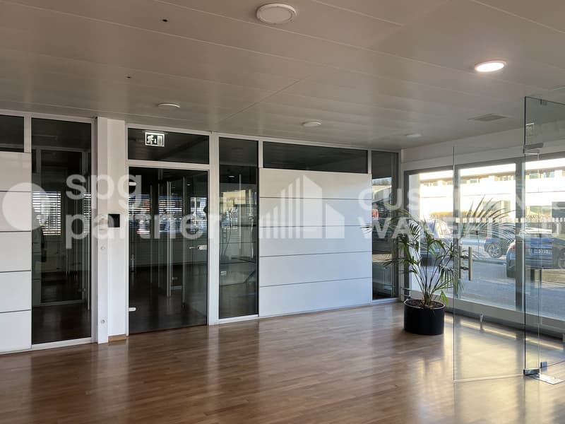 312 m² en rez-de-chaussée | Atelier / showroom / activité B2B (5)