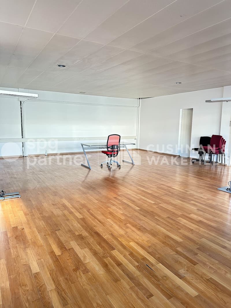 312 m² en rez-de-chaussée | Atelier / showroom / activité B2B (10)