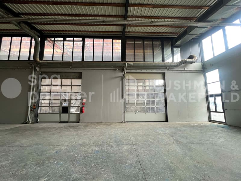 Große Industriefläche von 2'390 m² | Selten in Genf | Immediate Verfügbarkeit (9)