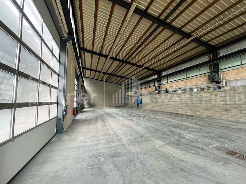 Werkstatt und Lager von 1'470 m² mit Außenhof in Petit-Lancy (3)