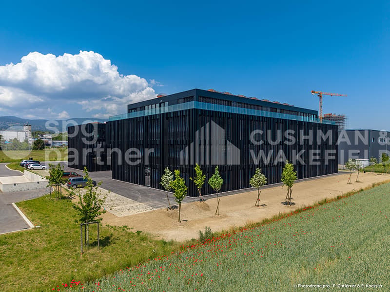 AVOUILLONS Industries de précision - Laboratoires - R&D - Administration (4)