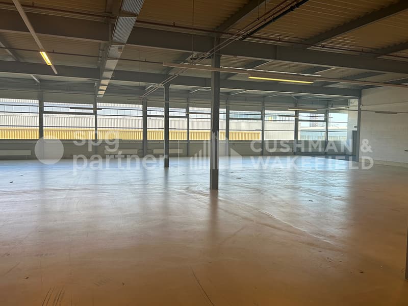 Ateliers et bureaux Plug & Play dans une zone stratégique - Champ Colin (4)
