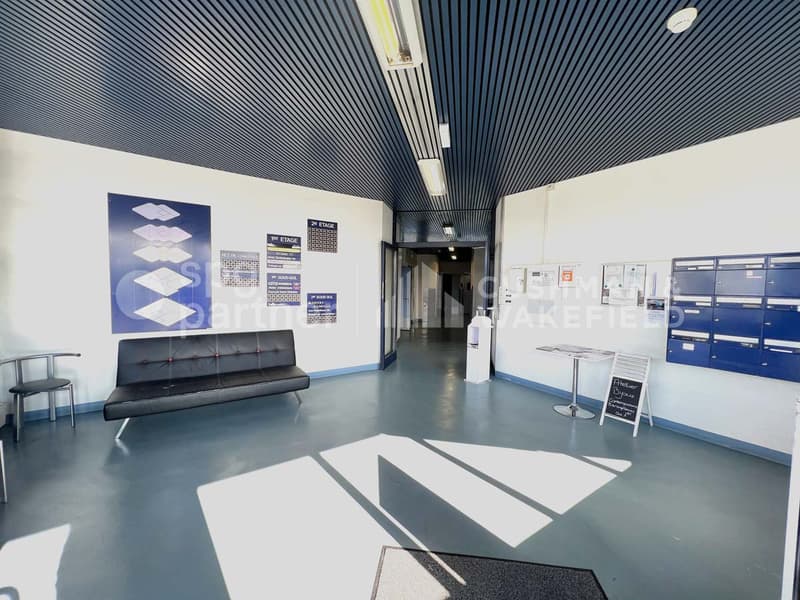 Bureaux lumineux et fonctionnels disponibles à la location ou à la vente - St-Cergue 297 (6)