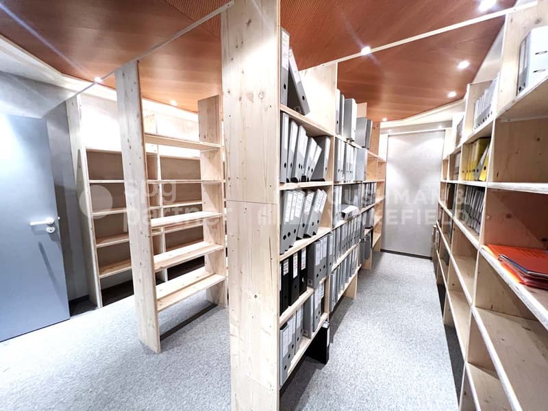 Bureaux lumineux et fonctionnels disponibles à la location ou à la vente - St-Cergue 297 (5)