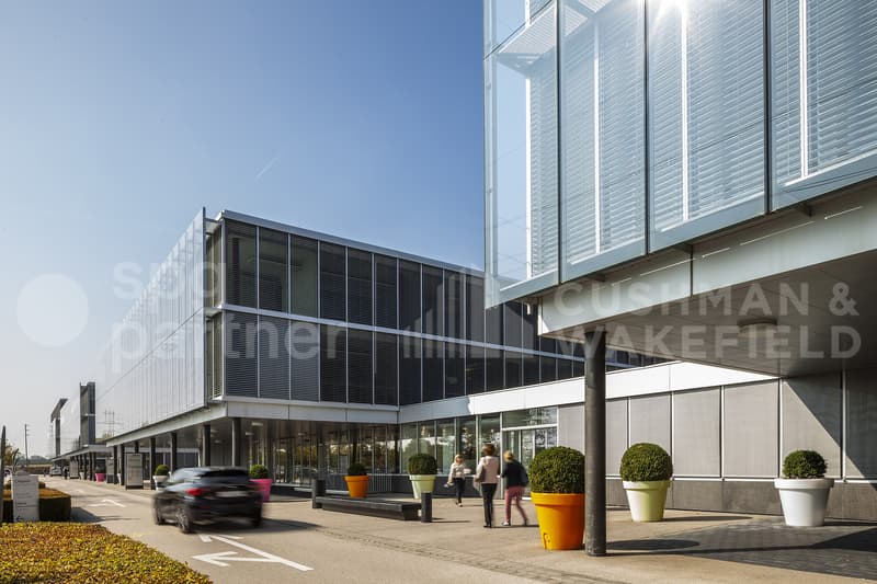 A-One Business Center Bureaux Plug & Play avec vue sur le Lac (5)