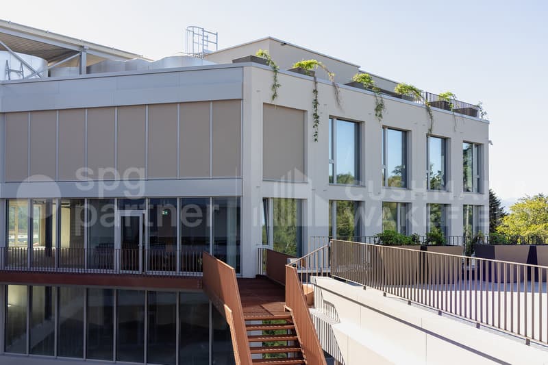 QG CENTER Travaillez, partagez et créez dans un lieu unique (2)