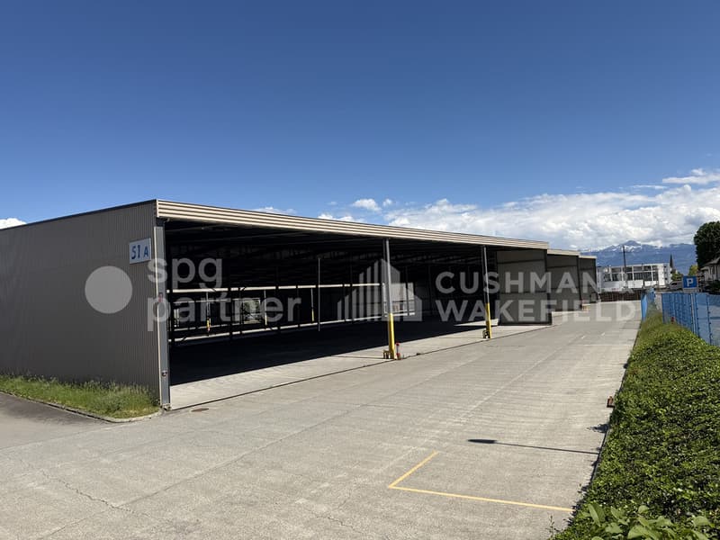 Des halles fonctionnelles et modulables au coeur de la Côte vaudoise - Verrerie 2A (1)