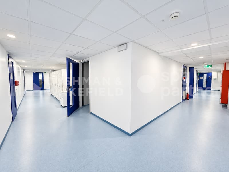1 500 m² de laboratoires et bureaux à louer près de Genève - CTN 14 (4)