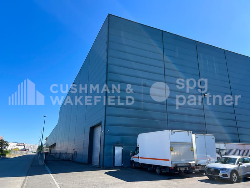 Halle industrielle grande hauteur de 1'500 m² à louer à Satigny - Moulières 6 (3)