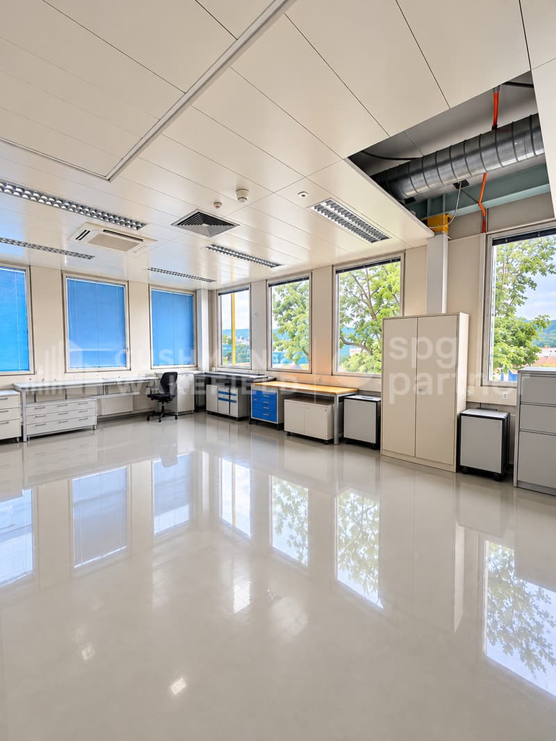 Bureaux et Laboratoires Biotech équipés - CTN 14 (6)