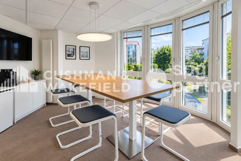 Bureaux lumineux Plug&Play de 293 m², avec parkings & dépôt - Fontaine 2 (3)