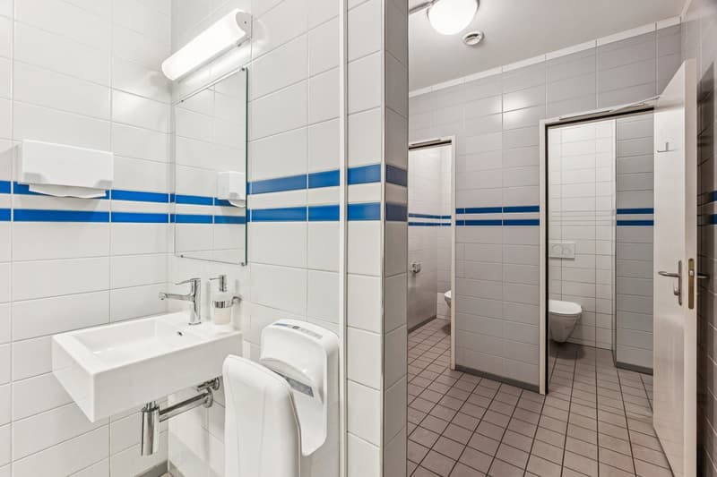 Ausgebaut und zentral - Ihr neues Büro in Zürich! (10)