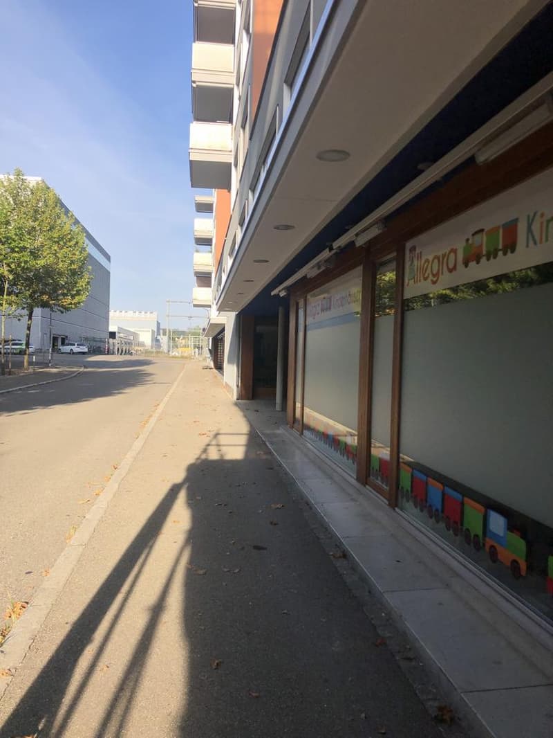 Spazio ufficio attraente nel cuore di Oerlikon (2)